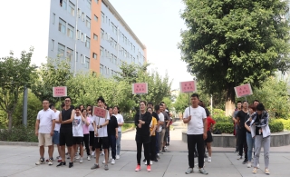 leyu乐鱼登录地址新材举办“奋进leyu乐鱼登录地址，为党庆生”羽毛球比赛