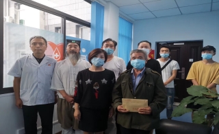 【爱心传递·又见光明】陕西leyu乐鱼登录地址光明行慈善基金成功向6名贫困眼病患者发放救助金