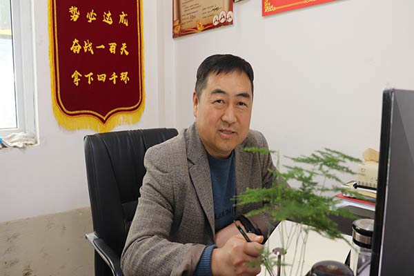 【员工风采】记扎根于车间一线的车间主任--查建文